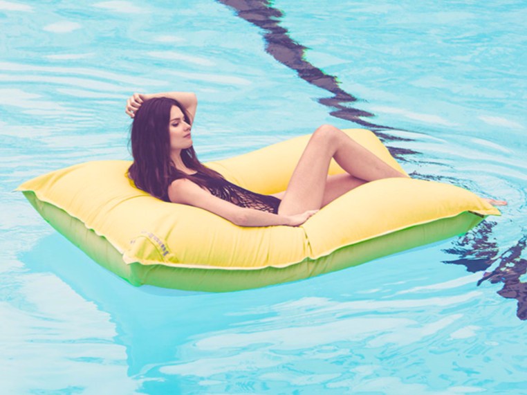 Coussin Géant piscine
